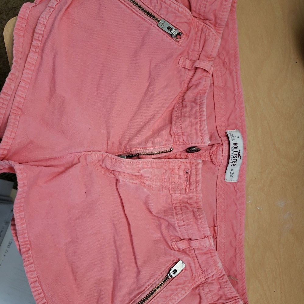 Size 7 Junior Hollister Shorts, Coral